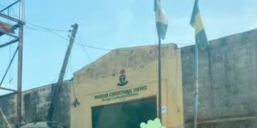 Niger: Police re-arrest escaped Suleja inmate, 13 others