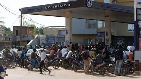 Mali shuts schools and universities as jihadist blockade worsens fuel crisis