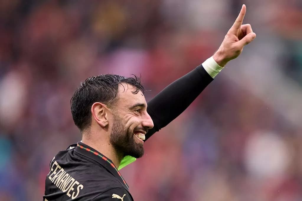 Cristiano Ronaldo responds to Bruno Fernandes hat-trick amid World Cup ban