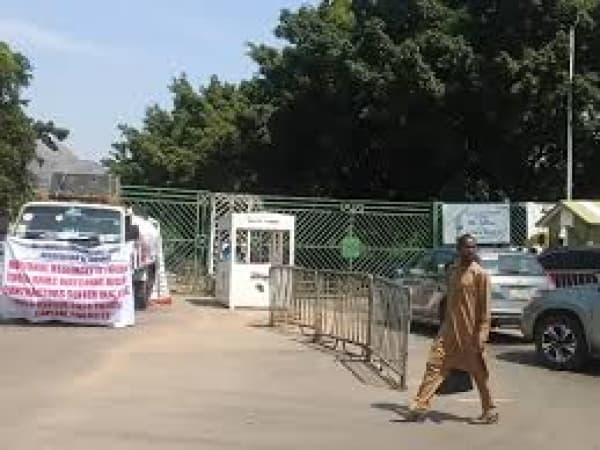 Protesters shut National Assembly over unpaid contracts