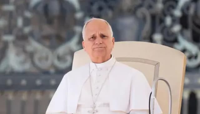 Pope Leo welcomes Hollywood stars to the Vatican