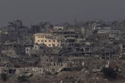 Weeks into the Gaza ceasefire, scores of Hamas fighters remain stuck in tunnels under Gaza