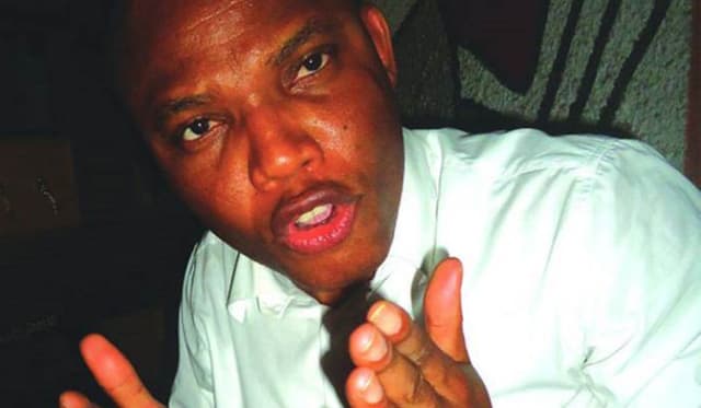 Breaking News: Commotion in court as Nnamdi Kanu challenges Justice Omotosho