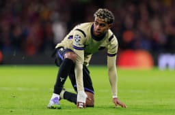 What do Barcelona need to qualify for Champions League knockouts after Chelsea defeat?