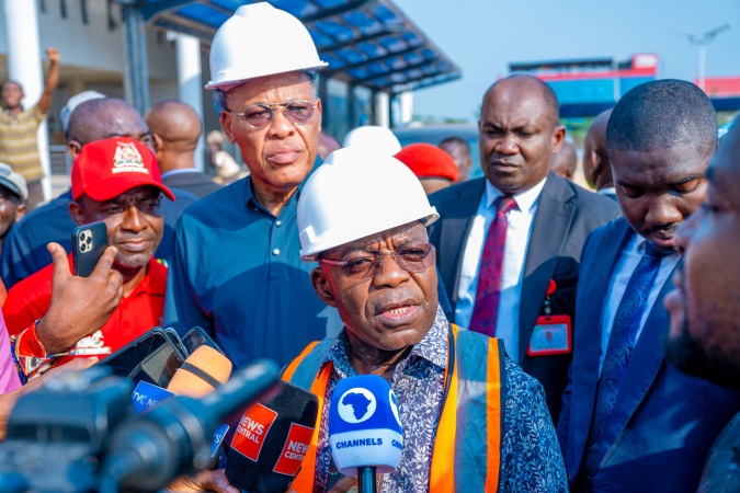 Otti inspects Umuahia central bus terminal, as project near completion