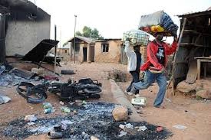 Houses burnt, leaders injured as youths clash in Kaduna Community