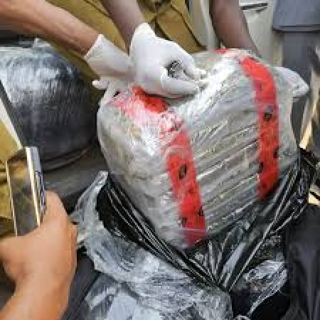 Navy raids Apapa drug hideout, hands seized substances to NDLEA