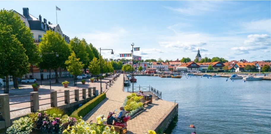 10 happiest countries in the world