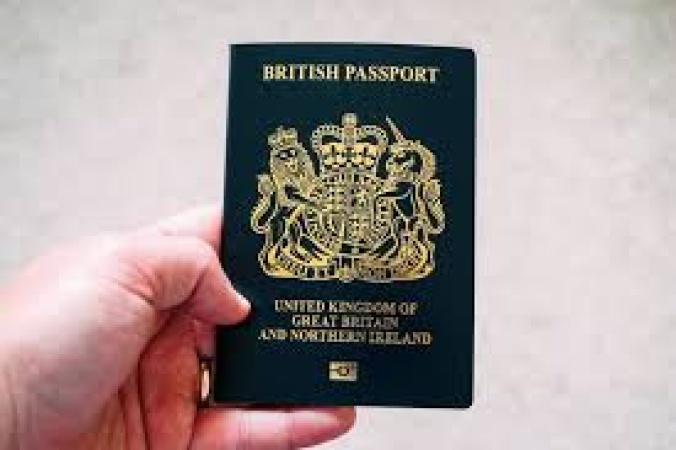 Home Office U-turn will let some dual nationals use EU passport to enter UK
