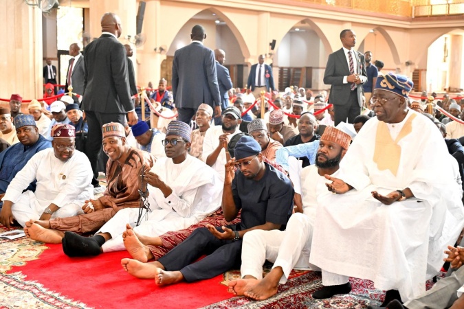 Shettima, NSA, over 10 governors join Tinubu for special prayers