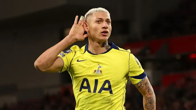 Spurs stun Liverpool with late Richarlison equaliser