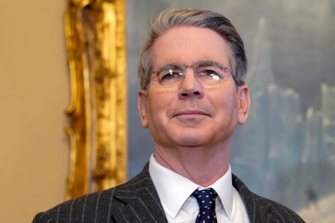 US officials warn banks over risks from Anthropic AI model