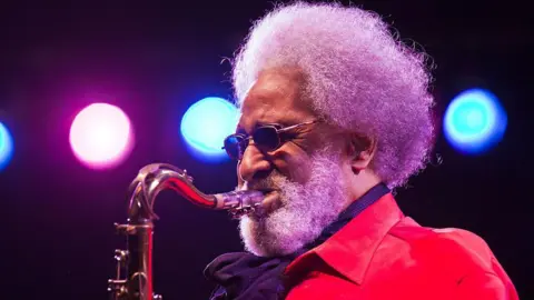 Jazz legend Sonny Rollins dies aged 95