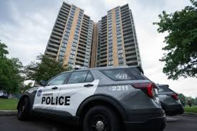 Toronto police officer dies in raid linked to US consulate shooting
