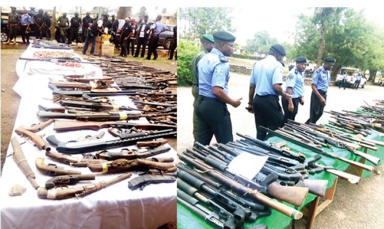 Police arrest 5 suspected armed robbers, recover firearms, charms in Oyo