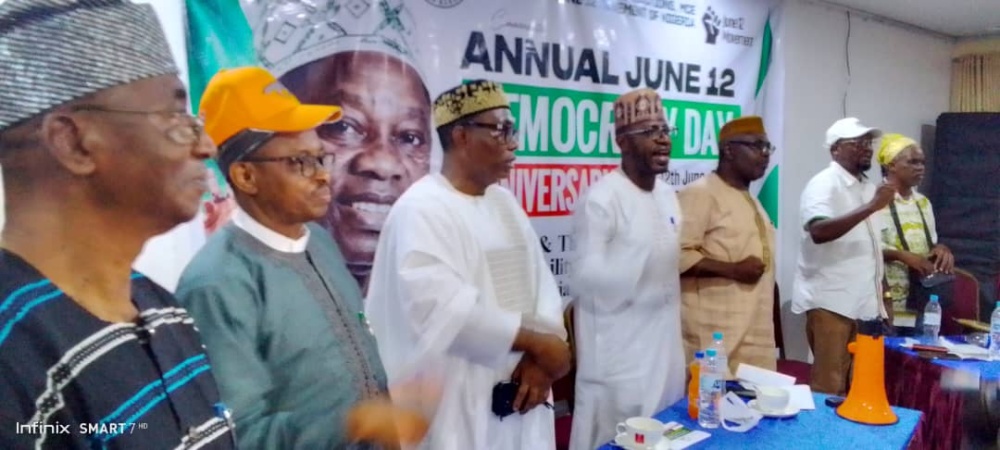 Pro-democracy activists fear Nigeria's 'impending collapse', activate rescue mission