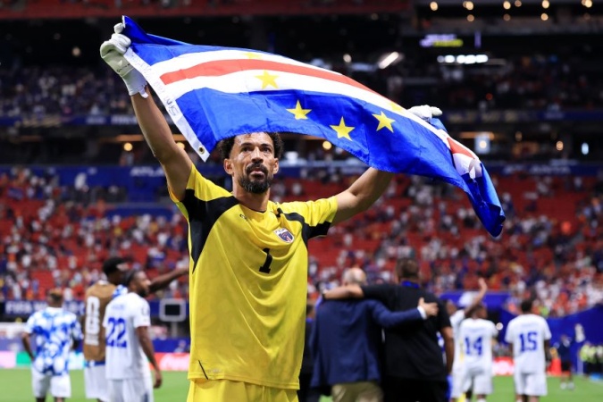 Mother of Cape Verde goalkeeper will be able to watch her son play in the World Cup, Democratic leader says