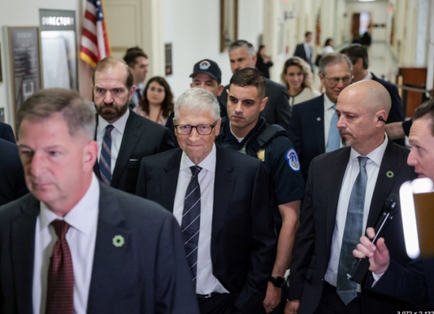 Bill Gates says he didn’t witness crimes but may have been in presence of Epstein victims