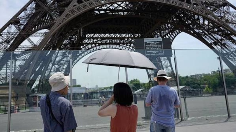 Power outages hit France as record heatwave set to peak