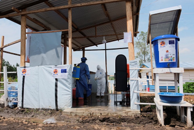 Ebola: France reports first case in doctor returning from Congo