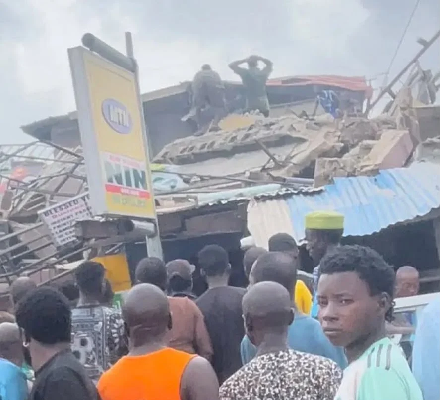 BREAKING: Many trapped as three-storey building collapses in Lagos