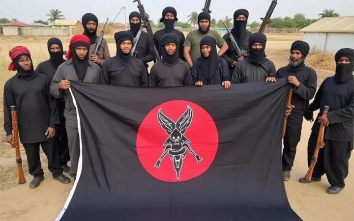 Heavy fighting erupts between bandits and Lakurawa terrorists inside Niger forest, casualties feared