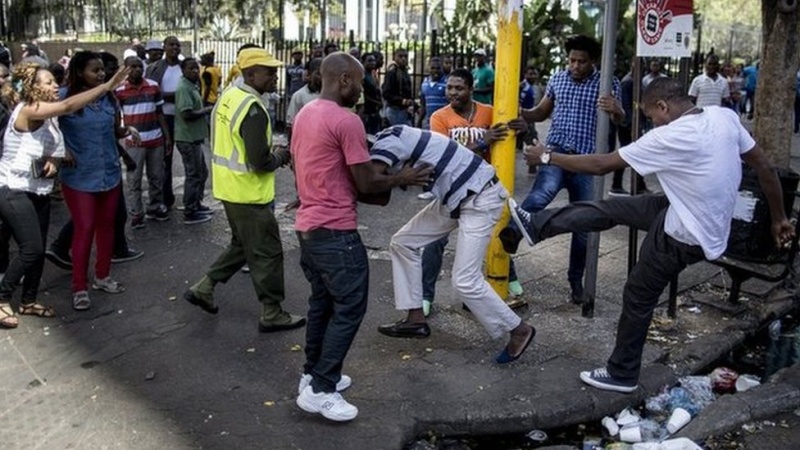 Xenophobia: Nigerians take up arms in South Africa, defend selves